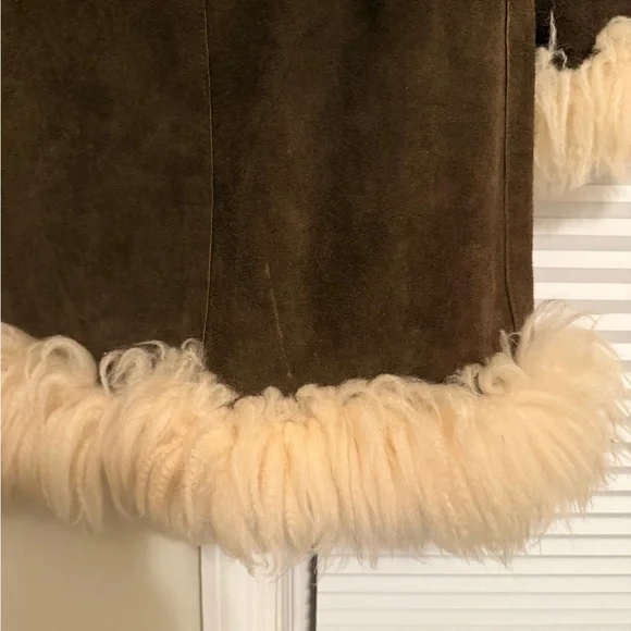 Vintage Brown Suede Penny Lane Afghan Coat With Cream Shearling Fur Trim - Picture 8 of 8
